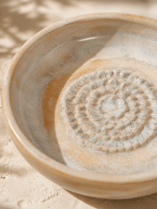 Sunlit Bloom Garlic Grater
