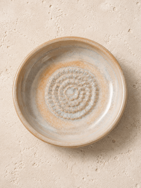 Sunlit Bloom Garlic Grater