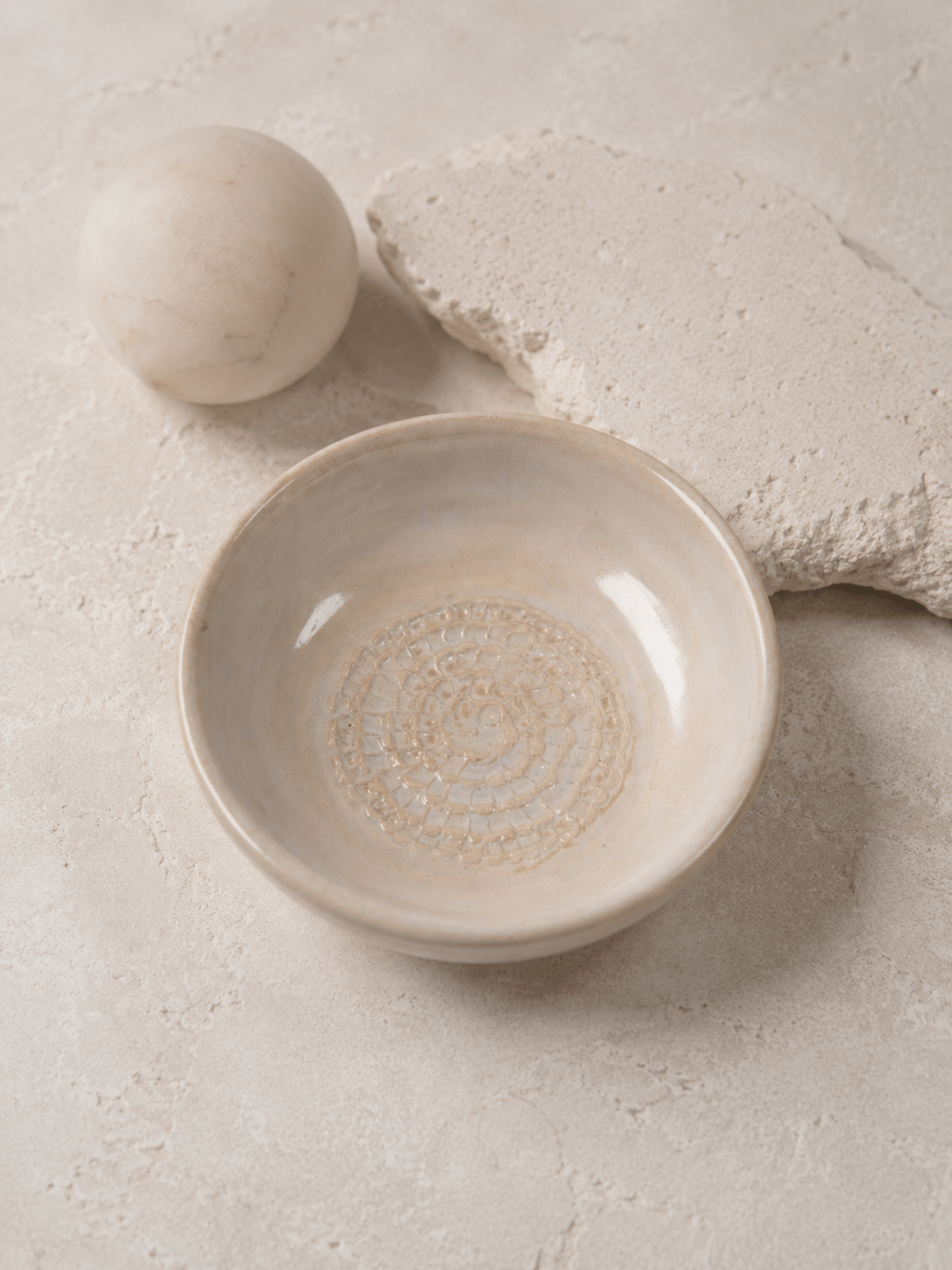 Ivory Bloom Garlic Grater