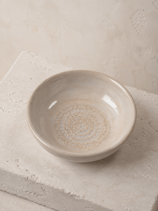 Ivory Bloom Garlic Grater